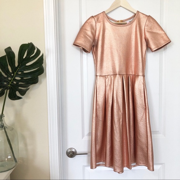 LuLaRoe Dresses & Skirts - LulaRoe Rose Gold Dress